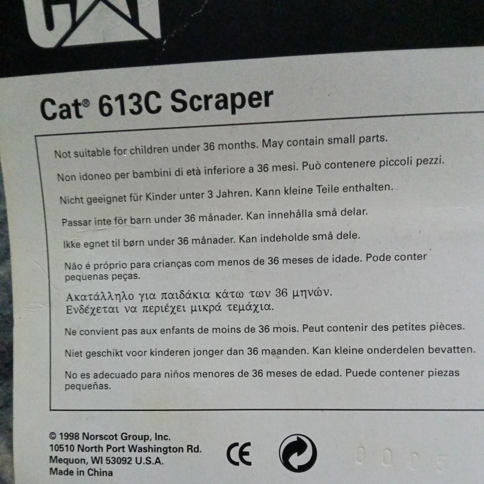 Rascador/movedor de tierra Caterpillar CAT 613C de Norscot escala 1/64 Foto 4 de 4