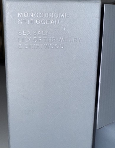 Crate & Barrel Monochrome No. 10 Ocean Scented Reed Diffuser Unused Retired 4oz - Picture 3 of 17