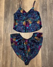 Vintage Victoria  s Secret Lingerie Camisole and Cheeky Panties Set Floral Petite