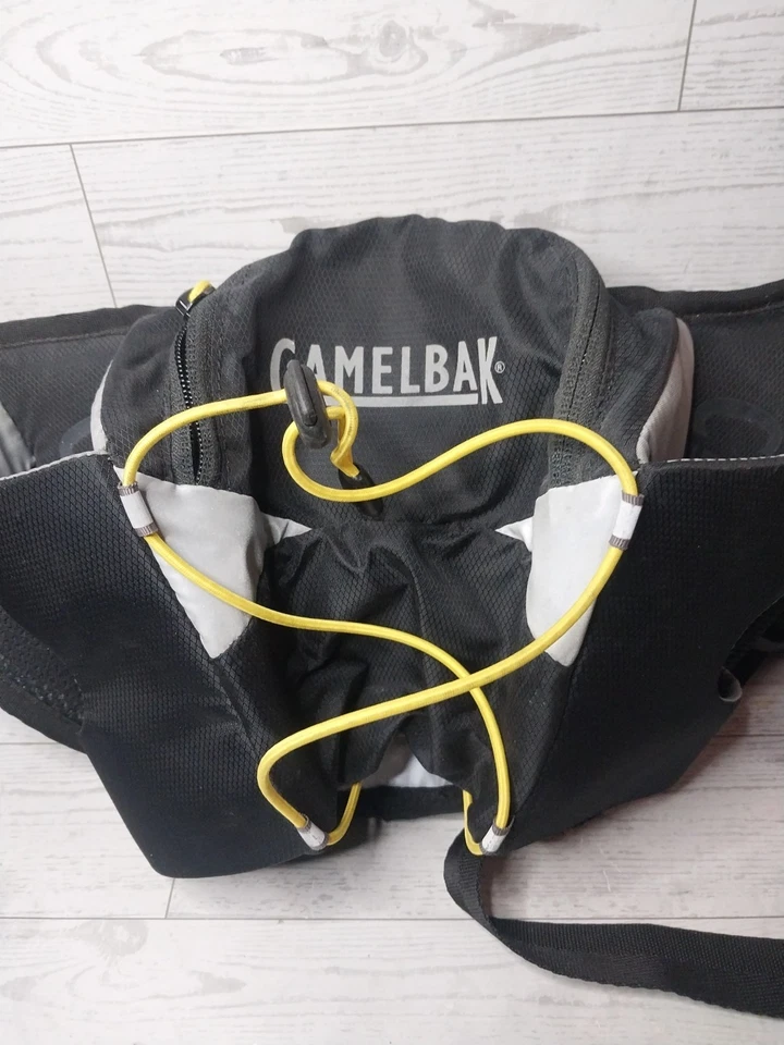 Riñonera negra Camelbak paquete de cintura senderismo bolsa para correr soporte para botellas de agua Foto 2 de 4