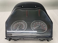 BMW 1er F20 F21 120i Tacho Tachometer Kombiinstrument instrument cluster 6804947