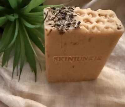 SKINJUNKIE Organic Skincare Hydrating Tallow Bar Soap Set Oat Honey 2 x 140g Handcrafted