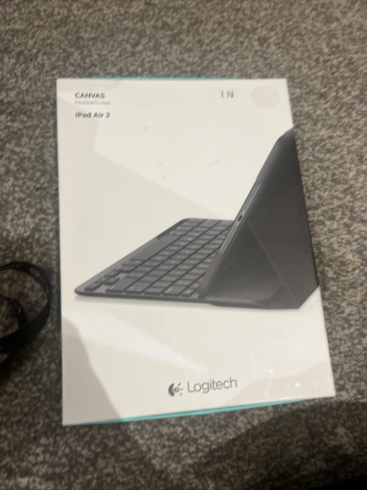 Logitech Canvas Keyboard Case - iPad Air 2 - UK Version - Image 4 of 4