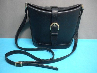 brooks womens shoes wide width