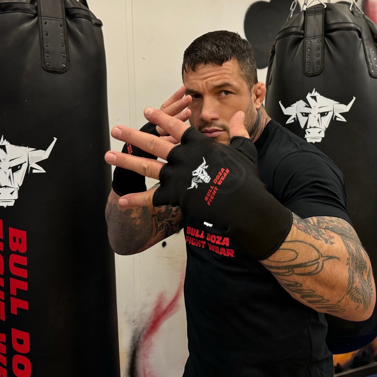 Hand Wraps How To Clean Your Boxing Gloves Hand Wrap Pieces Boxing