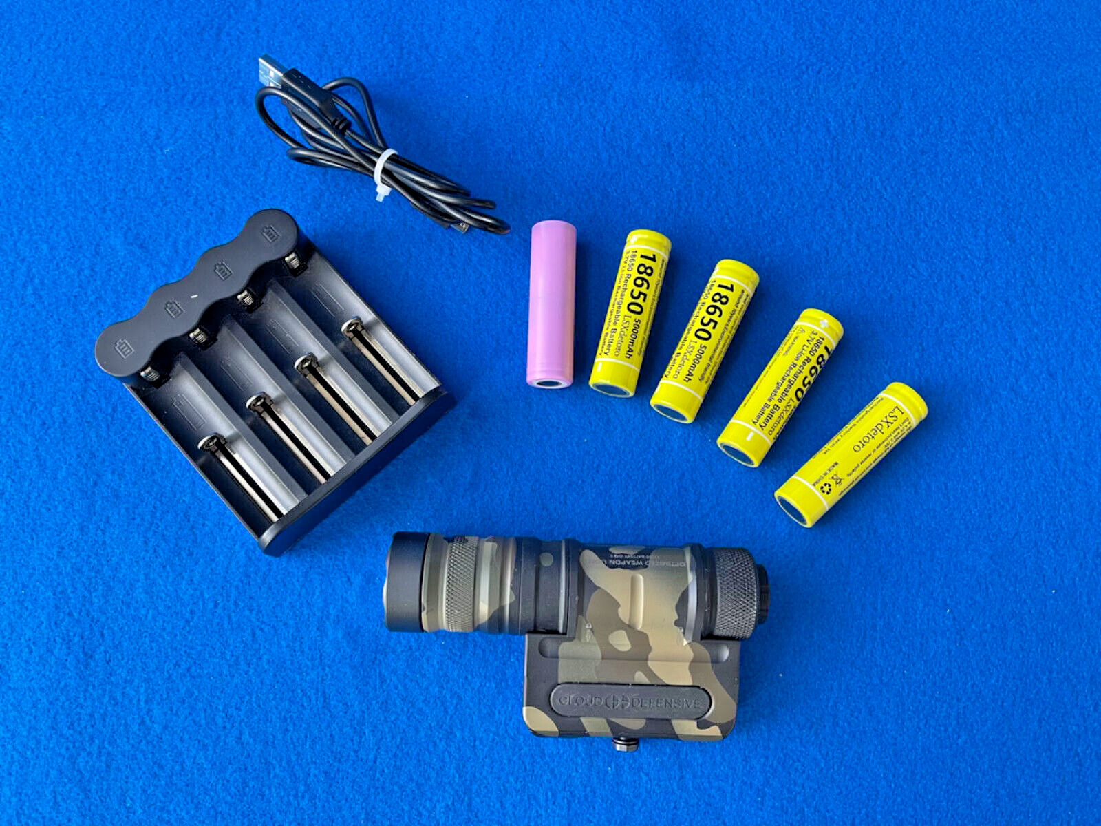 Rifle Shotgun Cloud Defensive OWL Camo Optimized Weapon Light & Charger & case-image