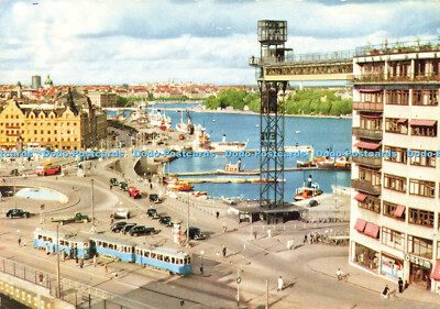D163069 Stockholm. Slussen med Katarinahissen