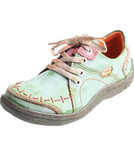 TMA EYES Hand Stitching Leather Women's Sneaker Size 6. New In Box