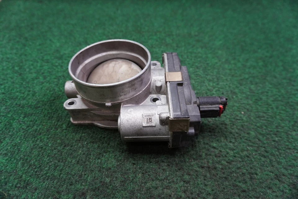 2015 16 17 18 19 Chevrolet Suburban 5.3L corpo do acelerador 12678224 fabricante de equipamento original - Imagem 3 de 4