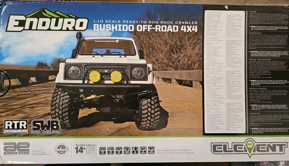 Camión de trail Element RC Enduro Bushido 4X4 RTR 1/10 Rock Crawler blanco ASC40118 Foto 3 de 4