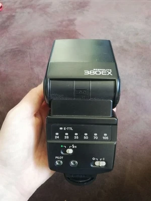 Flash CANON Speedlite 380EX (ne fonctionne pas en l'état) - Photo 1/4