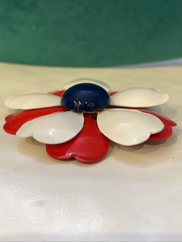 Vintage Metal Enamel Red White Blue Button Curved Petal Flower Pin Brooch - Picture 2 of 5