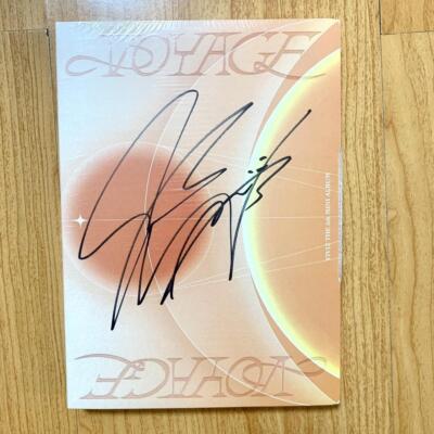 SIGNED] VIVIZ VOYAGE USA HELLO82 EXCLUSIVE POB PHOTOCARD ALBUM