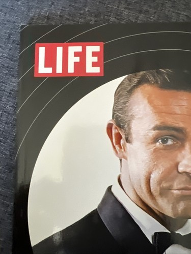 LIFE MAGAZINE 50 Years James Bond Magazine- Special 2012-Sean Connery 007 Cover - Picture 5 of 9