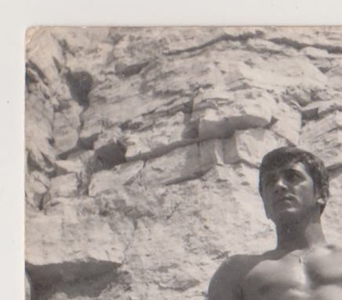 Handsome Young Man Shirtless Muscular Guy Naked Chest Torso Bulge Beach Gay Int - Picture 2 of 7