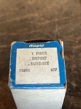 NOS Mopar DR-7007 Ignition Point Set