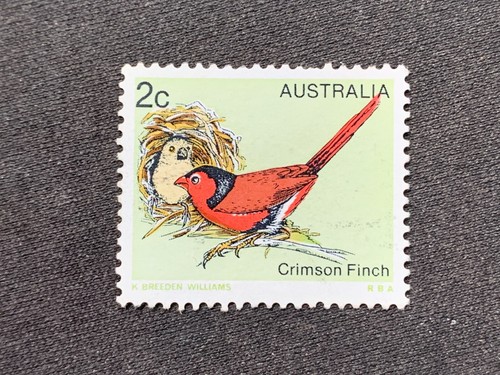 1979 AUSTRALIA AUSTRALIAN BIRDS 2C CRIMSON FINCH STAMP - VERY FINE USED