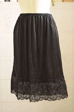 New L/XL 24" black half slip 5" of lace