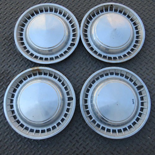 Lot De 4 Enjoliveurs De Roues Pour Véhicules Anciens - Neufs - Toutes Marques