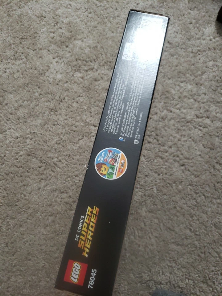 Lego DC Super Heroes Kryptonite Interception 76045 - Retired Set - Image 3 of 4