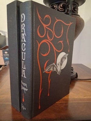 Folio Society Dracula by Bram Stoker. 2008 Edition. Book and Slipcase