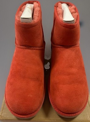 UGG Women s Classic Mini In Tomato Red Suede Sz 9 EUC