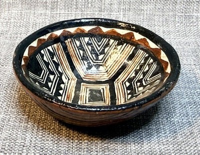 Hand Crafted Art Pottery Bowl South American Quechua Style 2 3/4 '' x 1''  Tiny