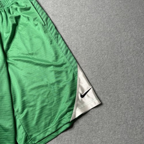 Nike Basketball Shorts Boys XL Green Mesh Lined Drawstring Athleisure Stretch - Picture 3 of 15