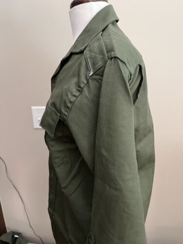 US Border Patrol Uniform Long Sleeve Button Green Shirt Size Medium Poly Cotton - Picture 2 of 6