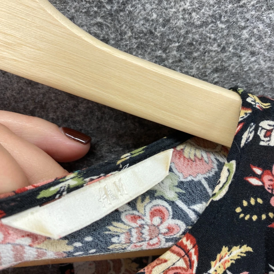 Vestido H&M Mujer M Mediano Negro Floral Cambio Midi Manga Larga Gancho y Ojo Informal Foto 3 de 4