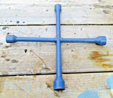 Vintage Retro Metal Spider Wheel Brace - Automotive