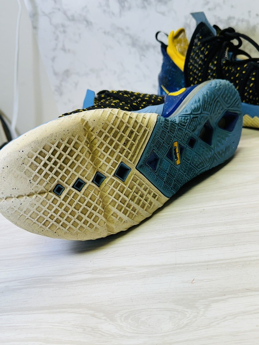 Nike LeBron 18 Lakers Heritage 2020 JAMES 23 Size 9.5 | eBay display picture 1