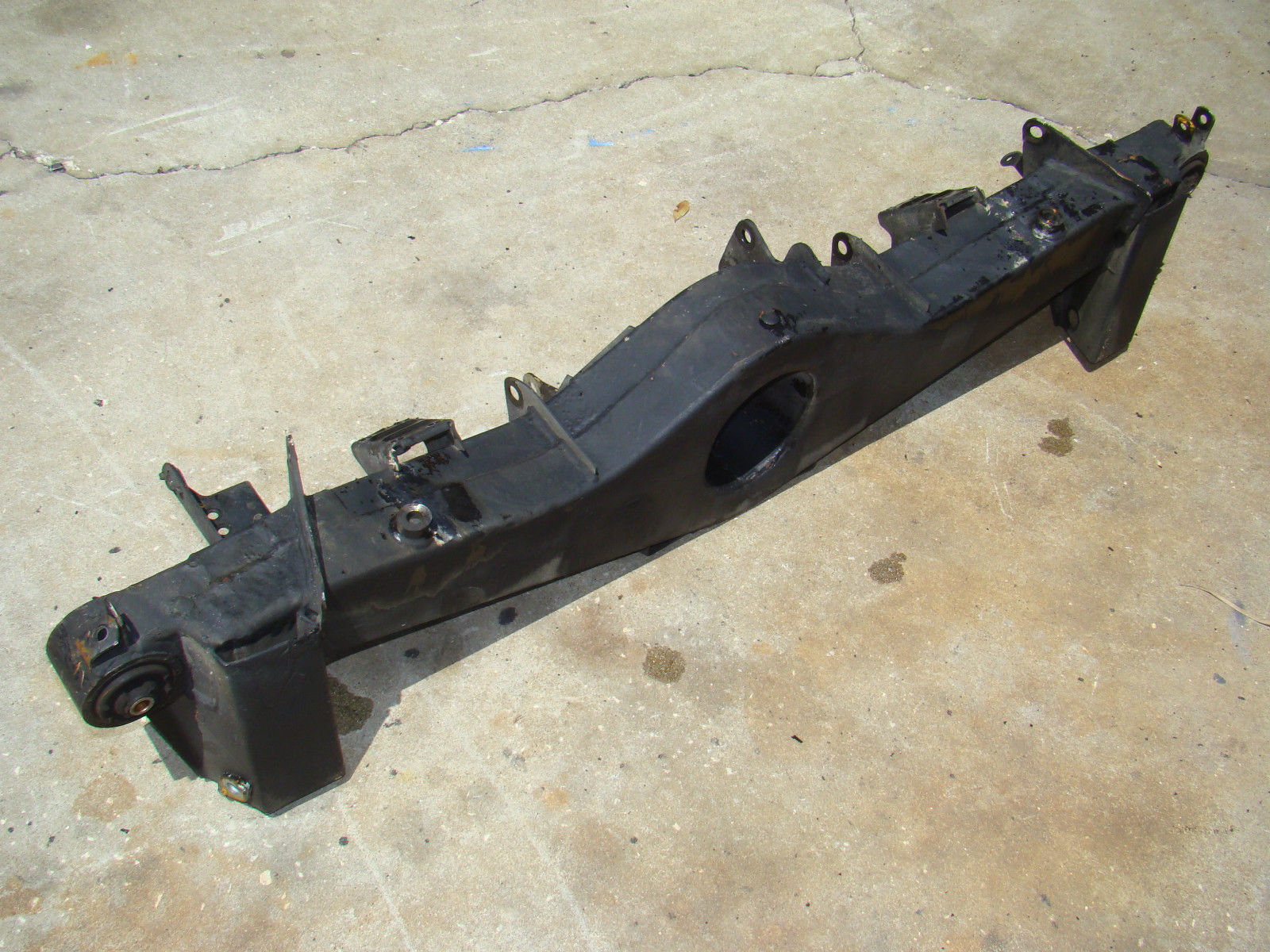 ROLLS ROYCE REAR CROSSMEMBER SUBFRAME SUSPENSION SILVER SPUR 90 OEM