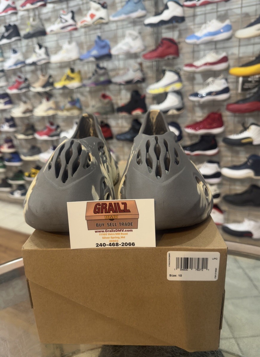 Adidas Yeezy Foam RNNR MXT Moon Grey Size 10 GV7904 | eBay