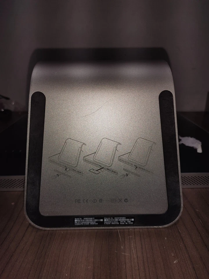 Good Condition Apple 20inch iMac Silver Early 2009 2.66GHz C2D 5GB RAM 160GB HDD - Image 2 of 4