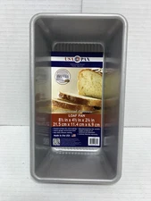 Loaf Pan 8.5”x4.5”x2.75” Commercial Bakeware USA Pan Non-stick Silicone Coating 