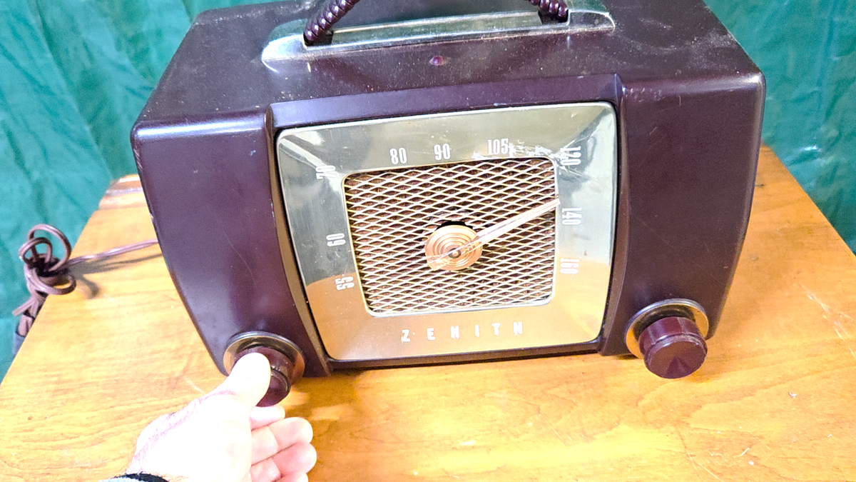 Vintage 1950s Zenith Vacuum Tube AM Radio Model S-17379 WORKS! | eBay
