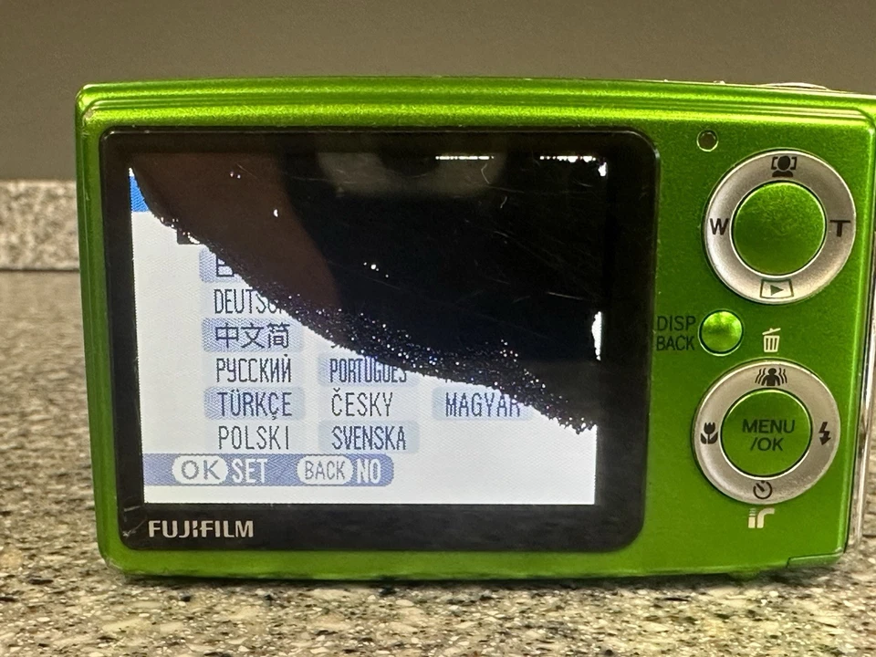 Fujifilm Finepix Z20fd 10MP 3x Zoom Compact Digital Camera Green For Parts - Image 2 of 4