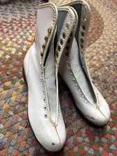 Vintage Womens White Ice Skates SIZE 7