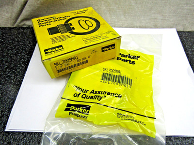 Parker SKL7005MA1 3-1/4'' Bore 1'' Rod Cylinder Seal Kit