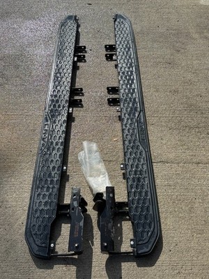 Genuine Honda OEM Running boards for 2024 Honda CR-V. OEM Honda parts