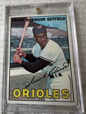 1967 Topps - Frank Robinson #100 Baseball Card In Excellent Condition