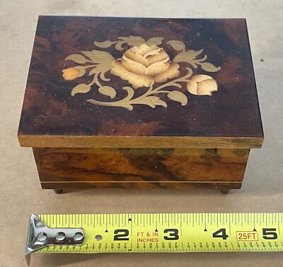 VTG Swiss Music Trinket style Box Inlaid Wood Marquetry ITALY  Tea for Two 