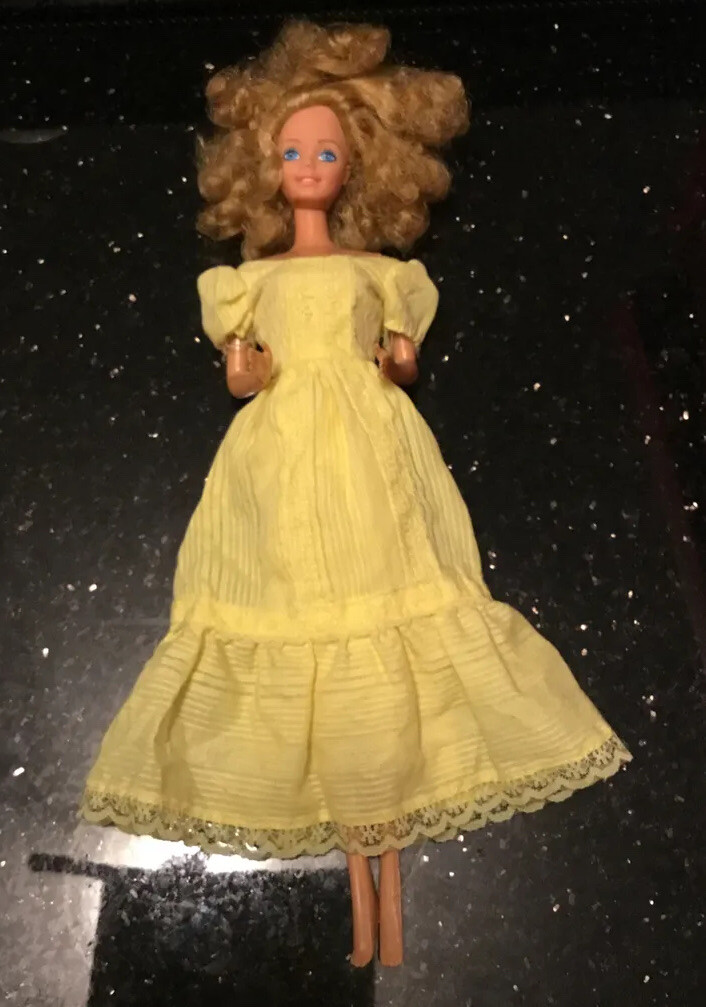 Poupée Barbie Magic Curl vintage, 1981, robe jaune - France
