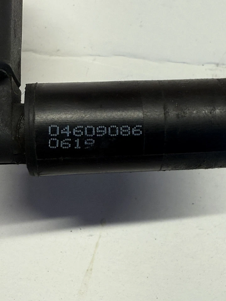 SENSOR DE POSICIÓN DEL ÁRBOL DE LEVAS PLYMOUTH PROWLER 3,5 L V6 1997-2002 OEM, P# 04609086 Foto 3 de 4