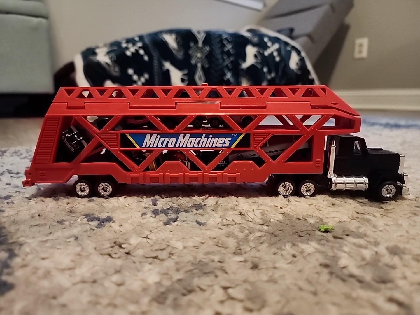 Picture 1 of 2