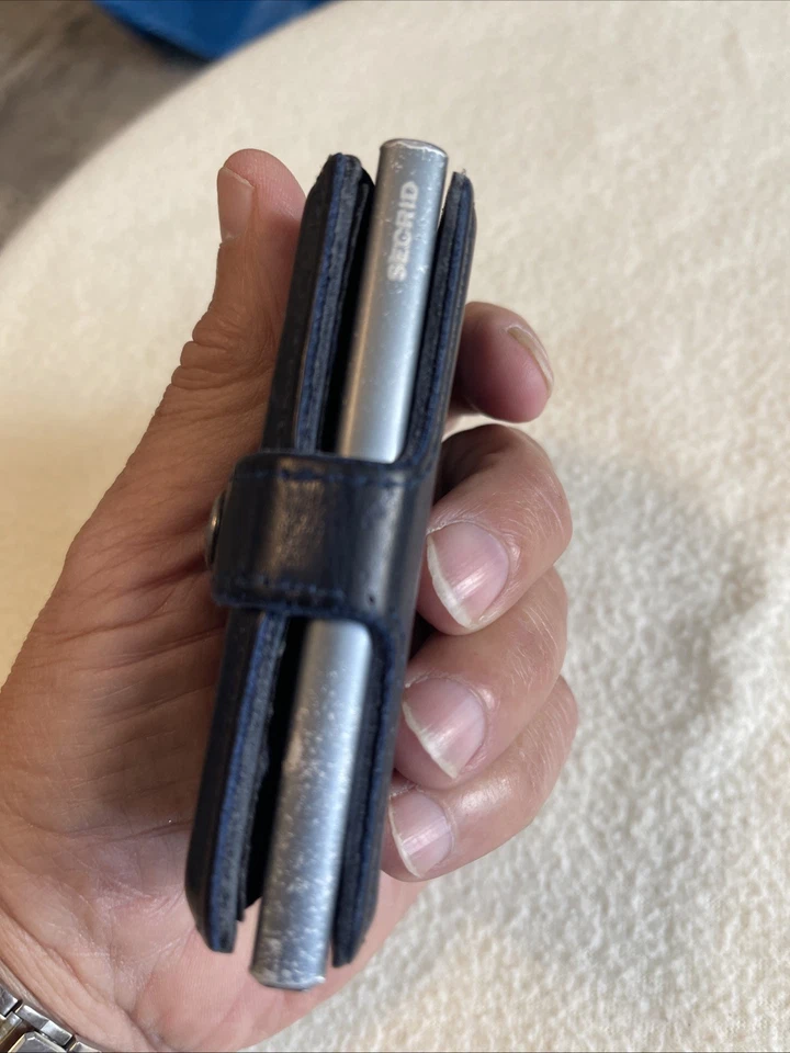 secrid mini wallet Blue Leather + Metal Card Holder Id Wallet. - Image 2 of 4