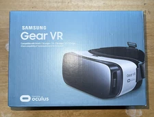 Samsung Gear VR Oculus Virtual Reality Headset for Samsung Galaxy Phones SM-R322