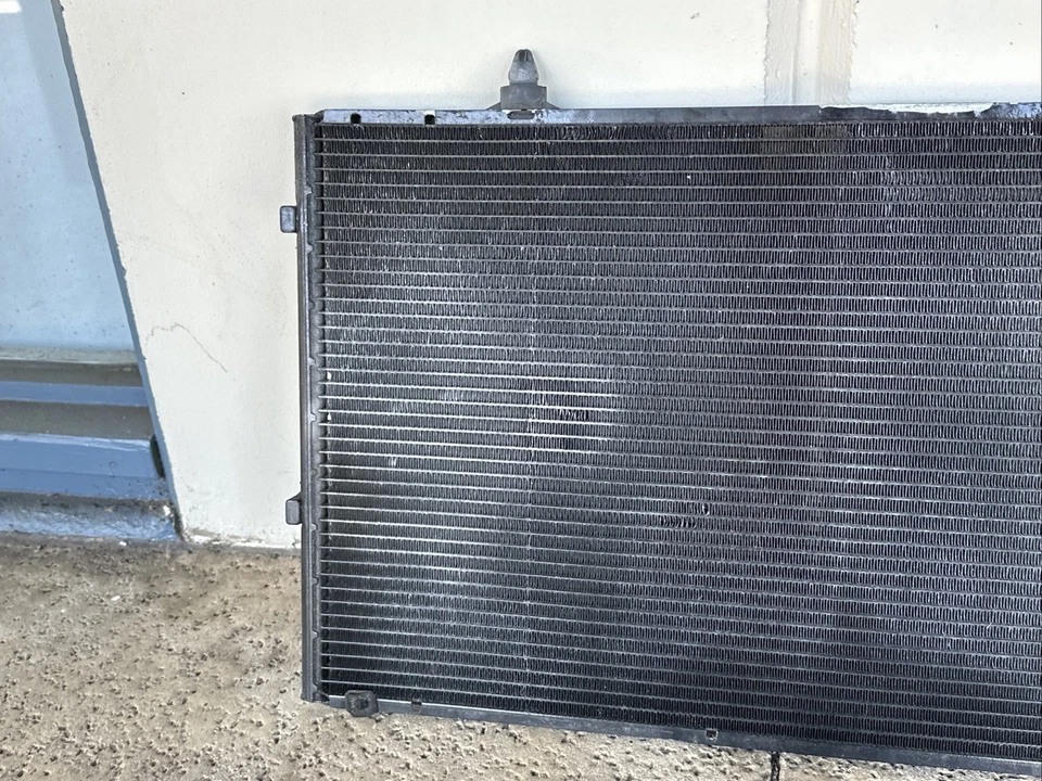 APC 3052AP 2002-2006 Toyota Solora/Camry/Lexus ES300 AC Condenser 11332793 - Image 2 of 4