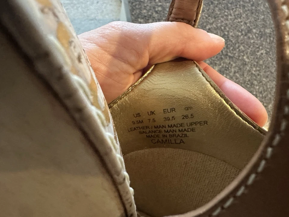 Tamancos anabela SAM EDELMAN Camilla marrom Y2K cravejados de madeira tamanho 9,5 - Imagem 4 de 4